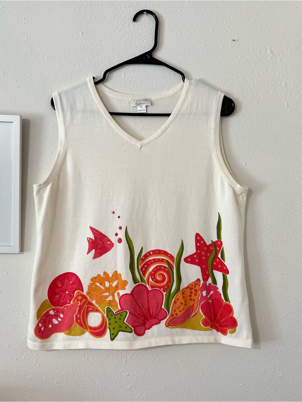 Christopher & Banks coastal theme top
